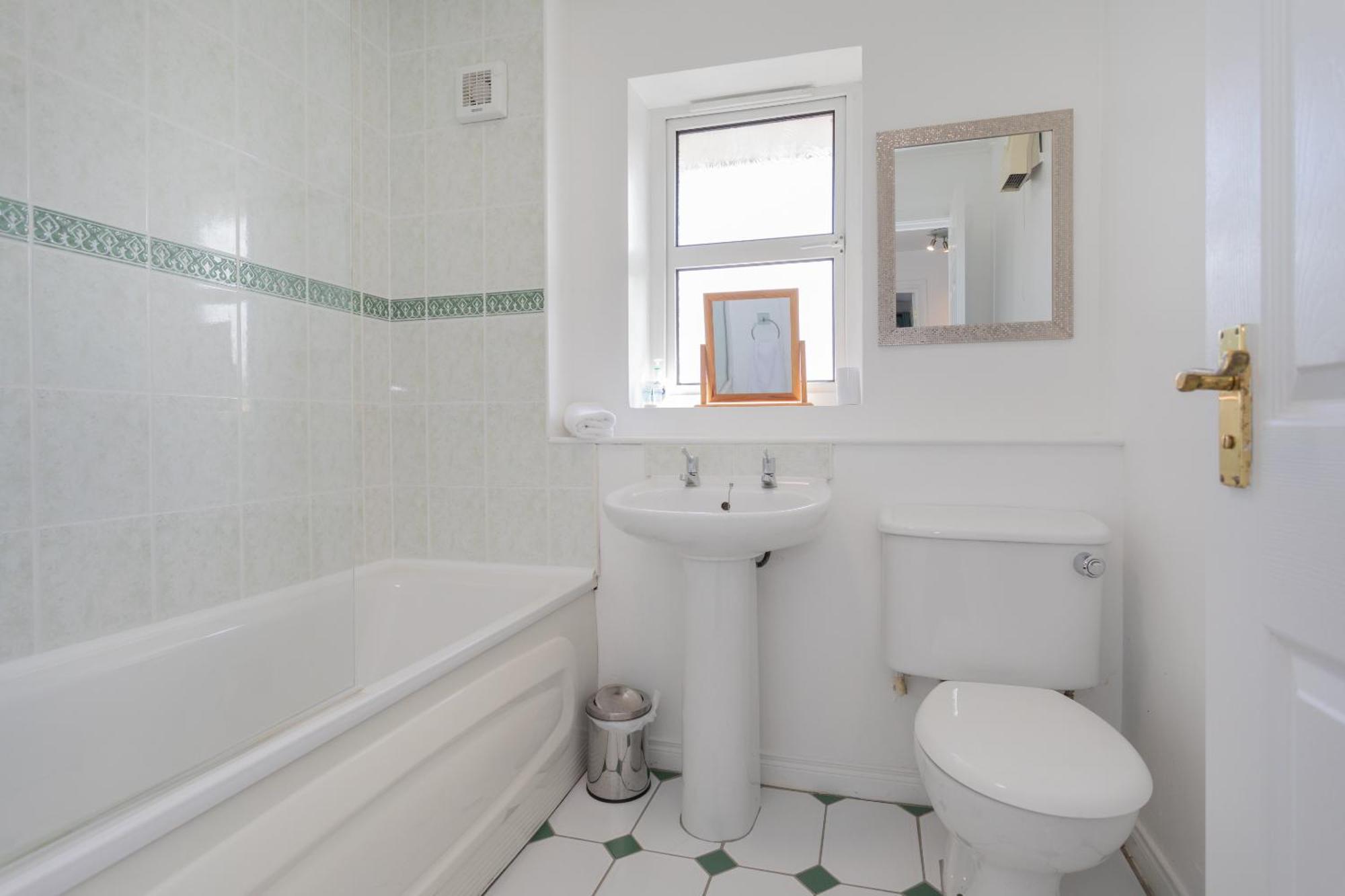 Ardenlee - Stylish 3 Bed Apt Close To City, Parking And Wifi ベルファスト エクステリア 写真